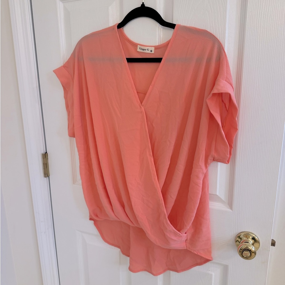 Peach Color v-neck Blouse. Size M. Perfect Condition!